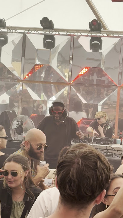 Maximize Your eCommerce Potential with Our Expert Growth Marketing Services